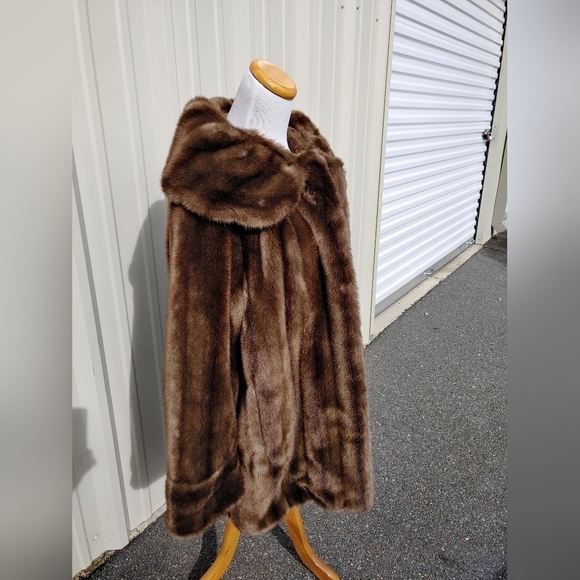 NEW TISSAVEL-BETTY ROSE HIGH END QUALITY LUX FAUX FUR STROLLER COAT SIZE 14 - Picture 8 of 17